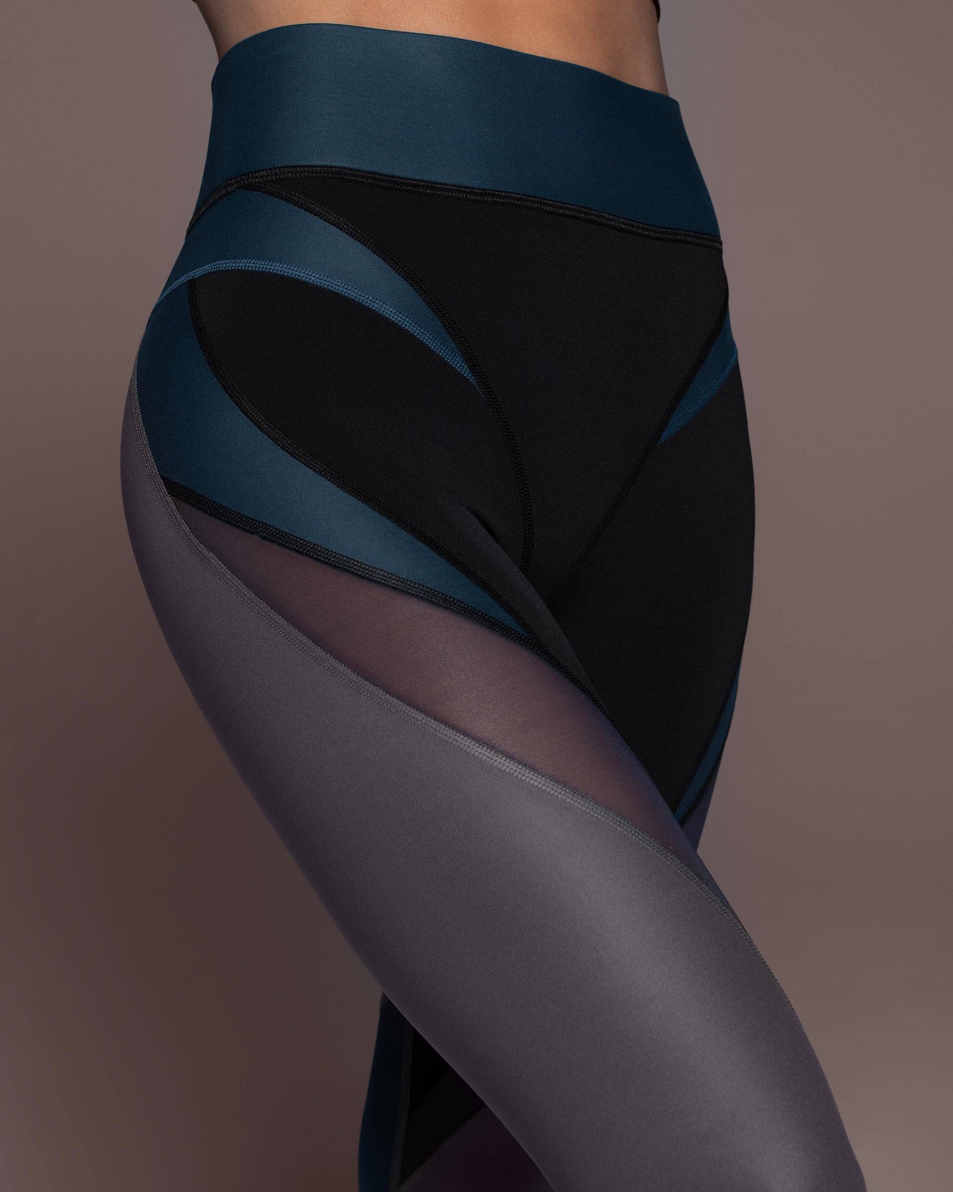 Aerial Gloss Legging - Blue Steel