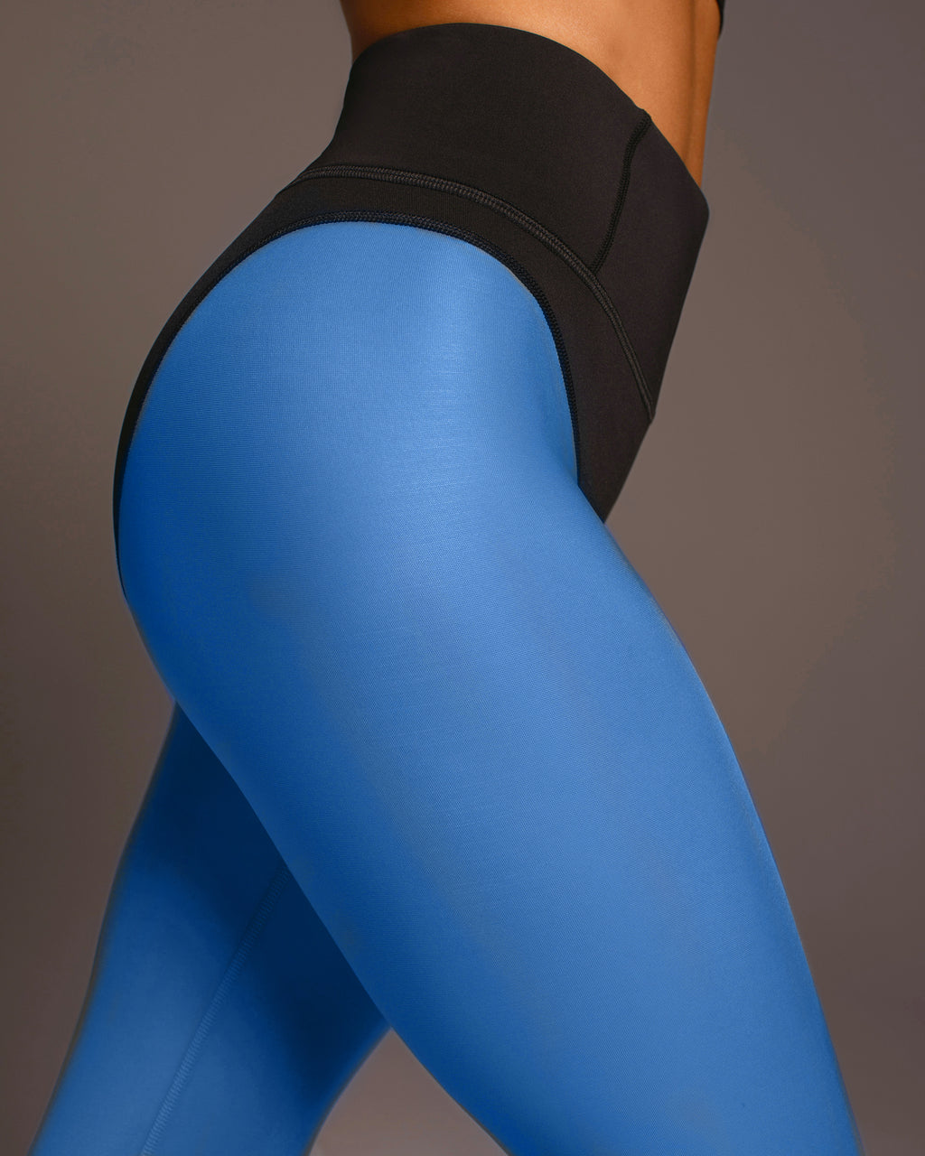 Ambient Stirrup Legging - Capri Blue/Black
