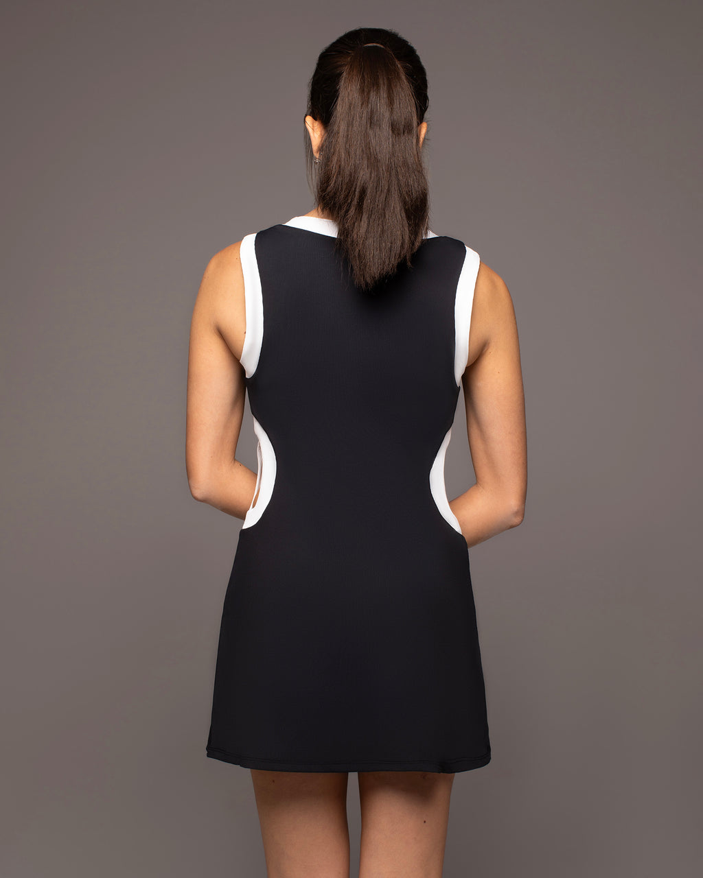 Aperture Dres - Black/White