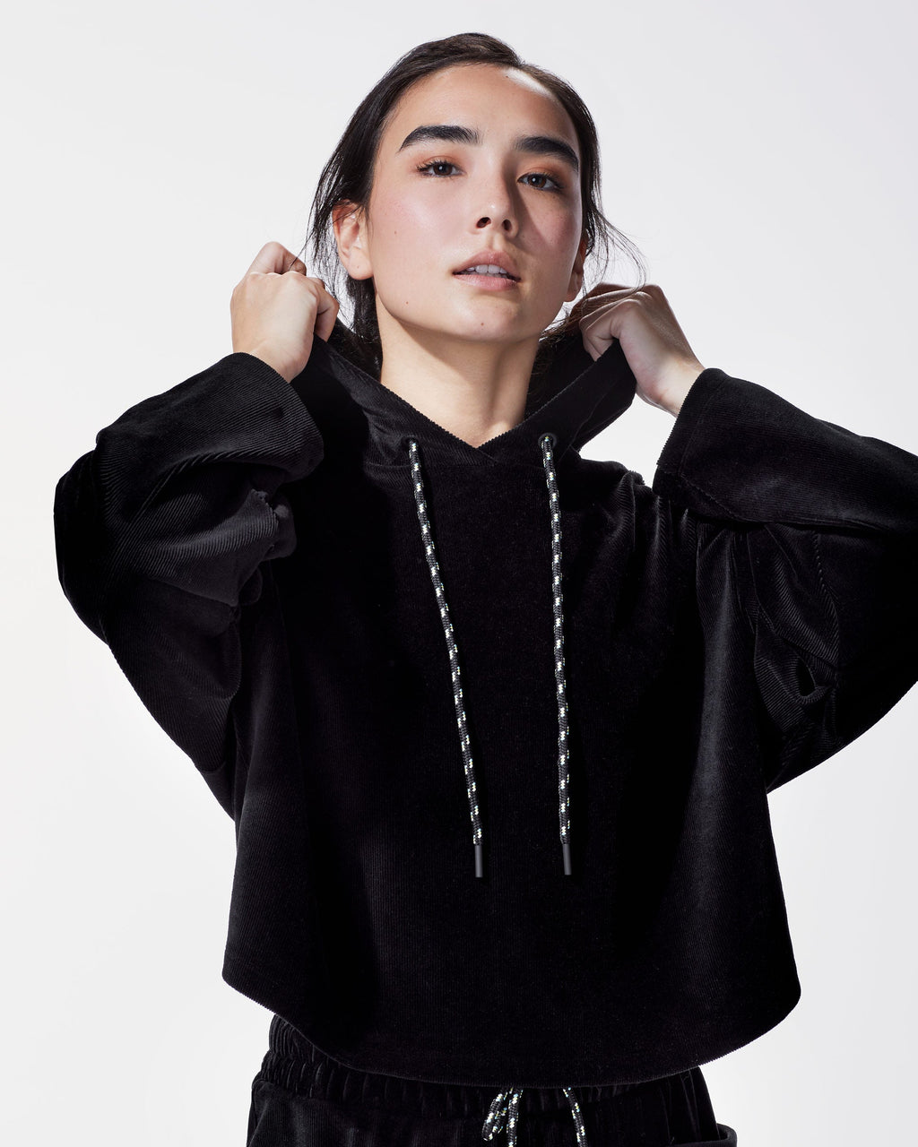 Hygge Ribbed Crop Hoodie - Black