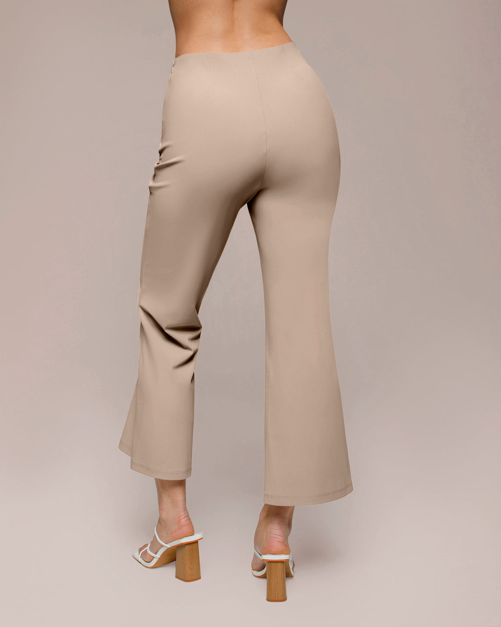 Shift Kick Flare Pant - Dune