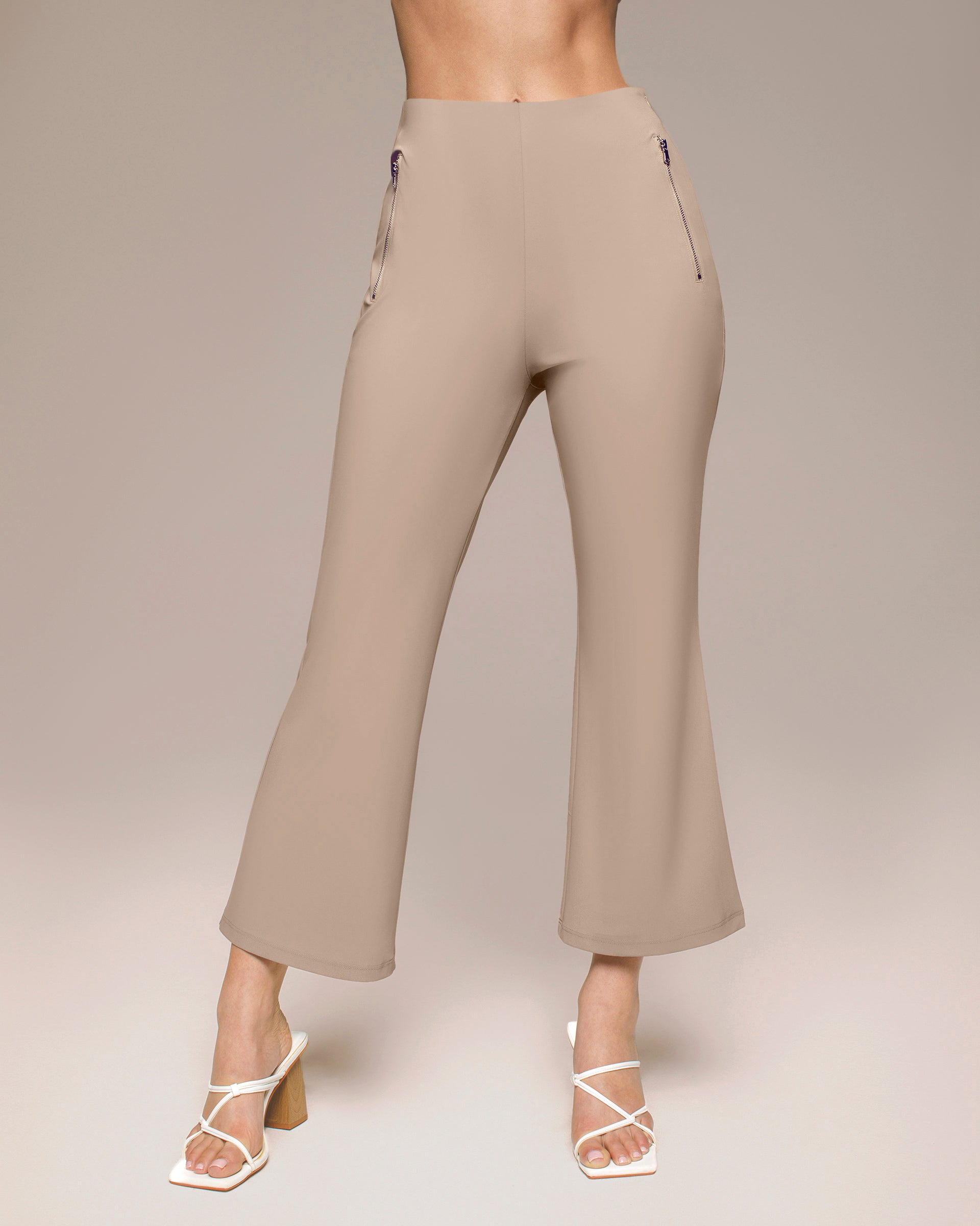 Shift Kick Flare Pant - Dune