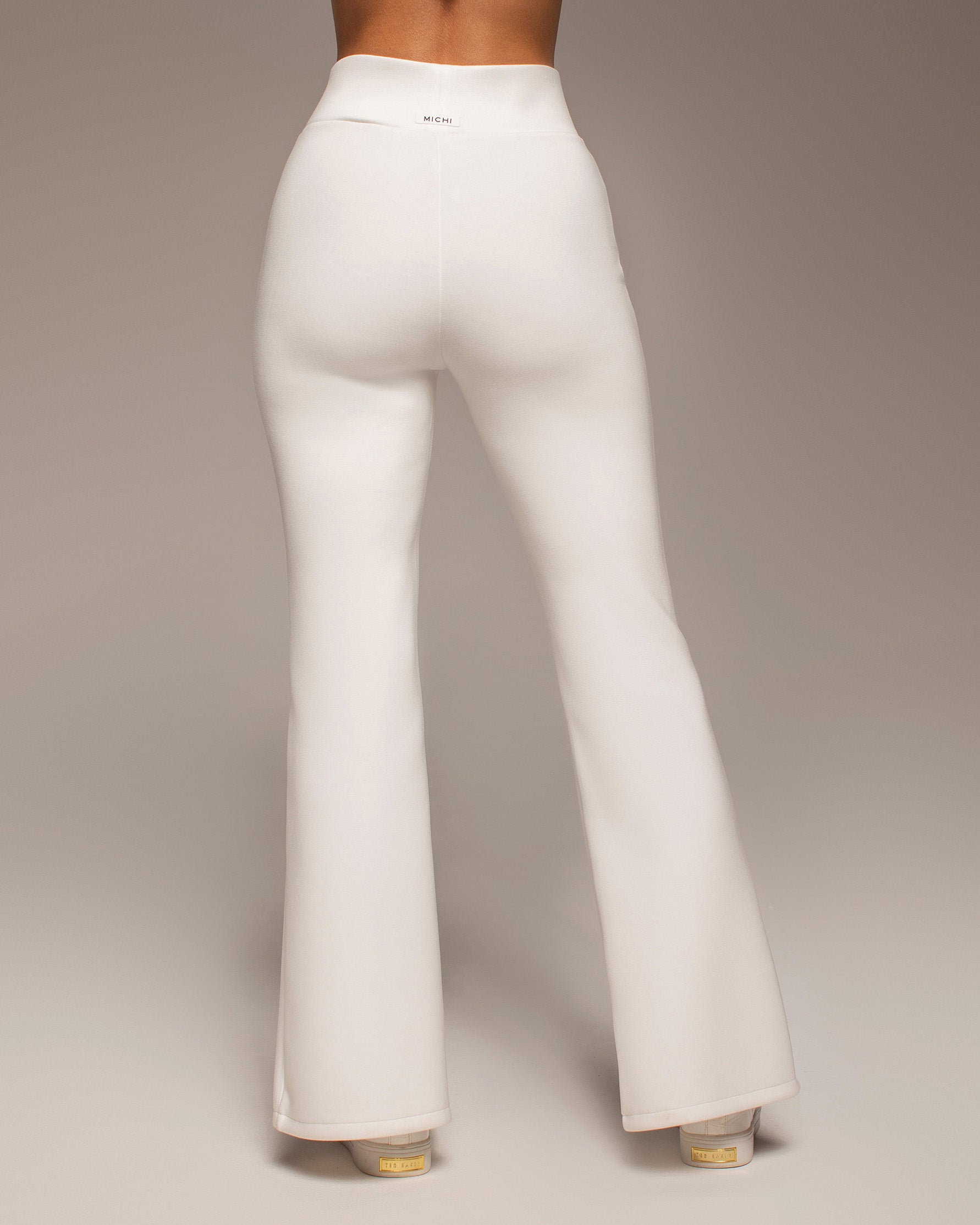 Shop the Luna Pant | High-fashion Activewear Brand – MICHI