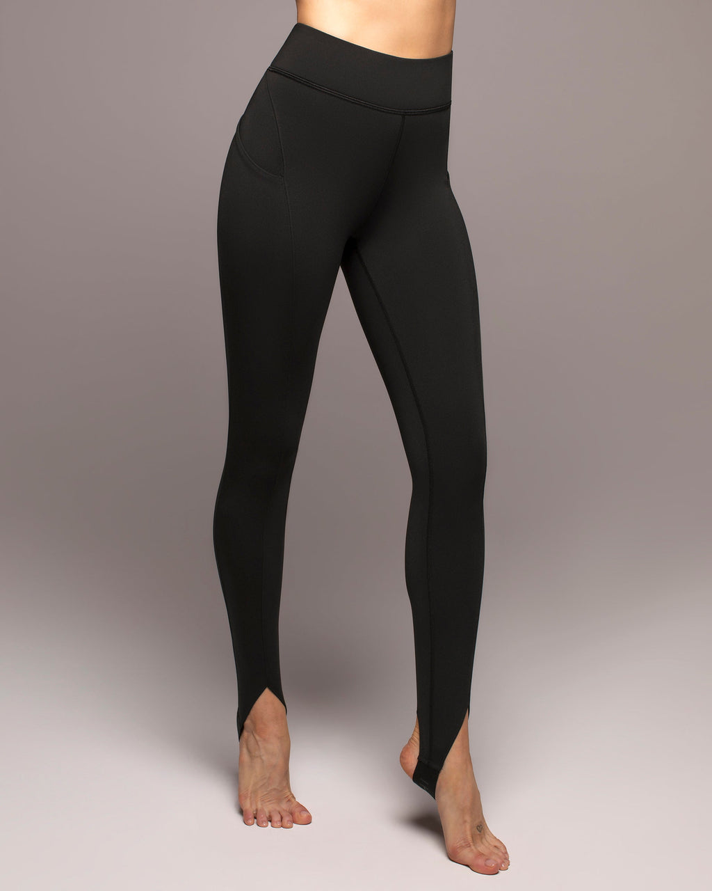 Odyssey Pocket Stirrup Legging - Black