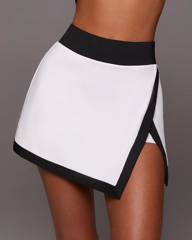 Rival Tennis Skirt W/Shorts - White/Black