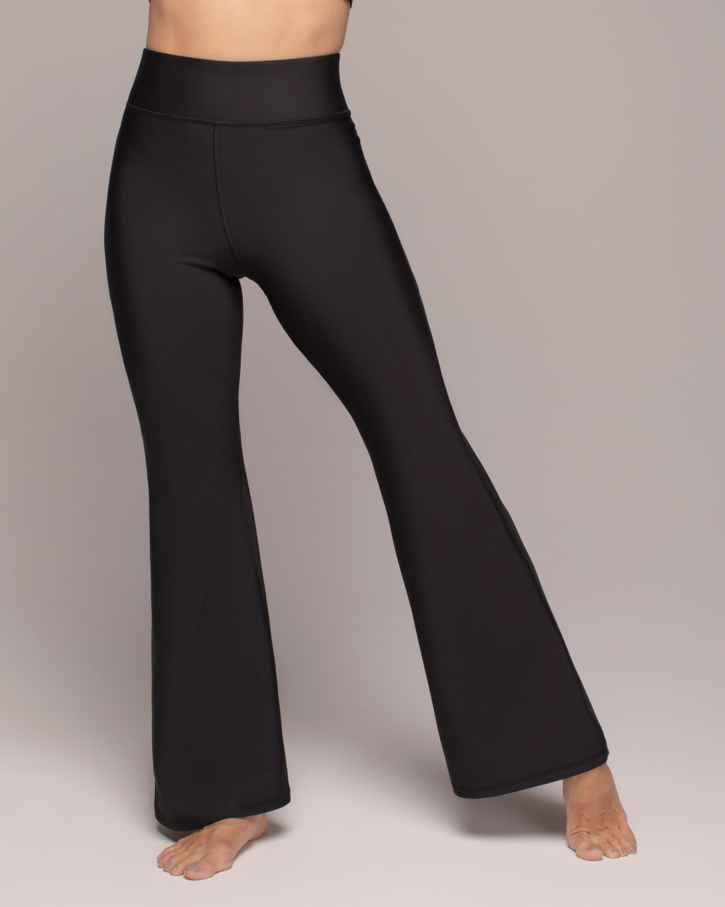 Verve Flared Legging - Black