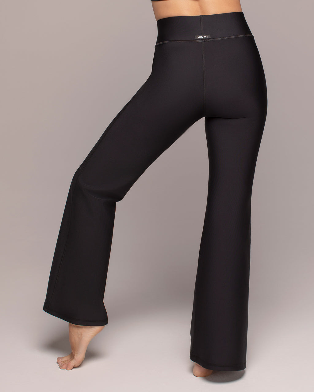 Verve Flared Legging - Black