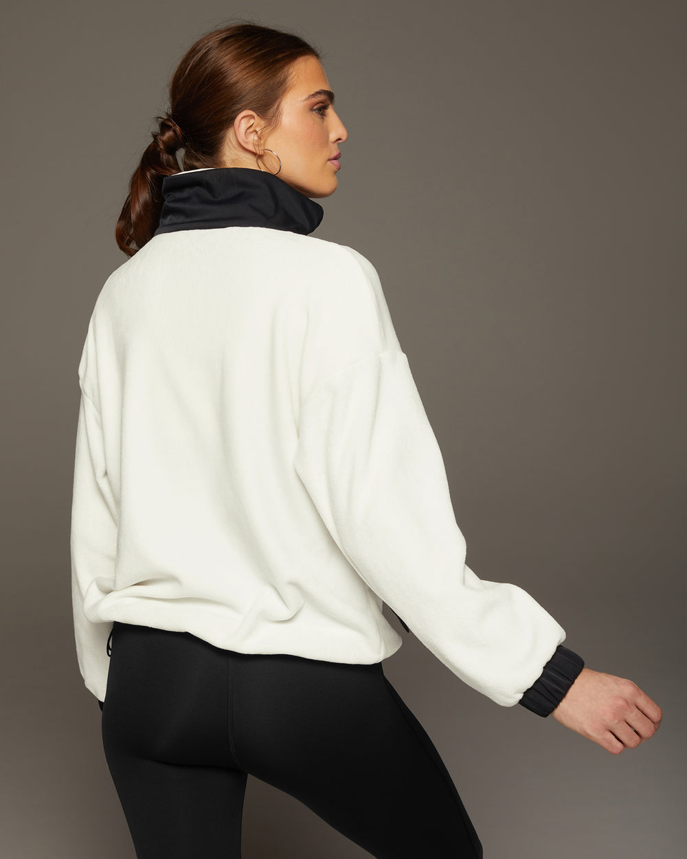 Shop the MICHI Powder Jacket | Women\'s Designer Activewear | Jacken